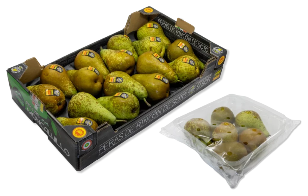 Caja de peras Conferencia de Frutas Moncalvillo con el distintivo DOP Peras de Rincón de Soto y una bandeja de peras con film